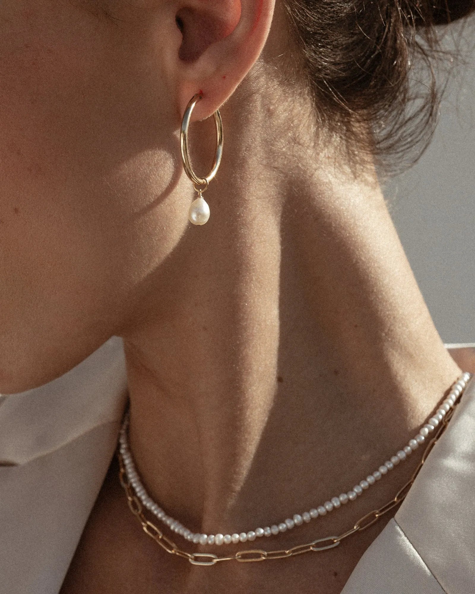 Cami Baroque Pearl Gold Hoops - 35mm