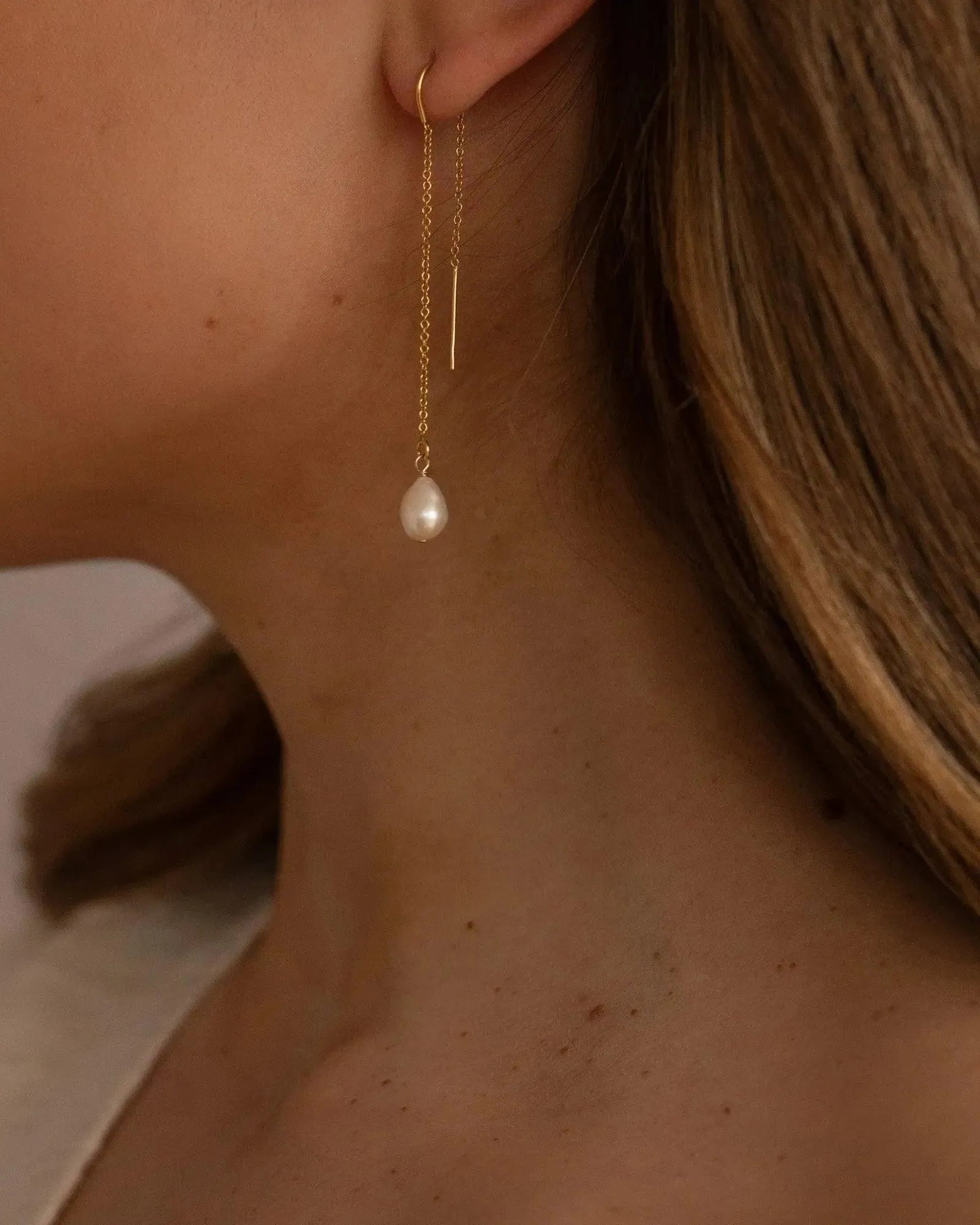 Anais Pearl Threader Gold Earrings - ELLA PALM