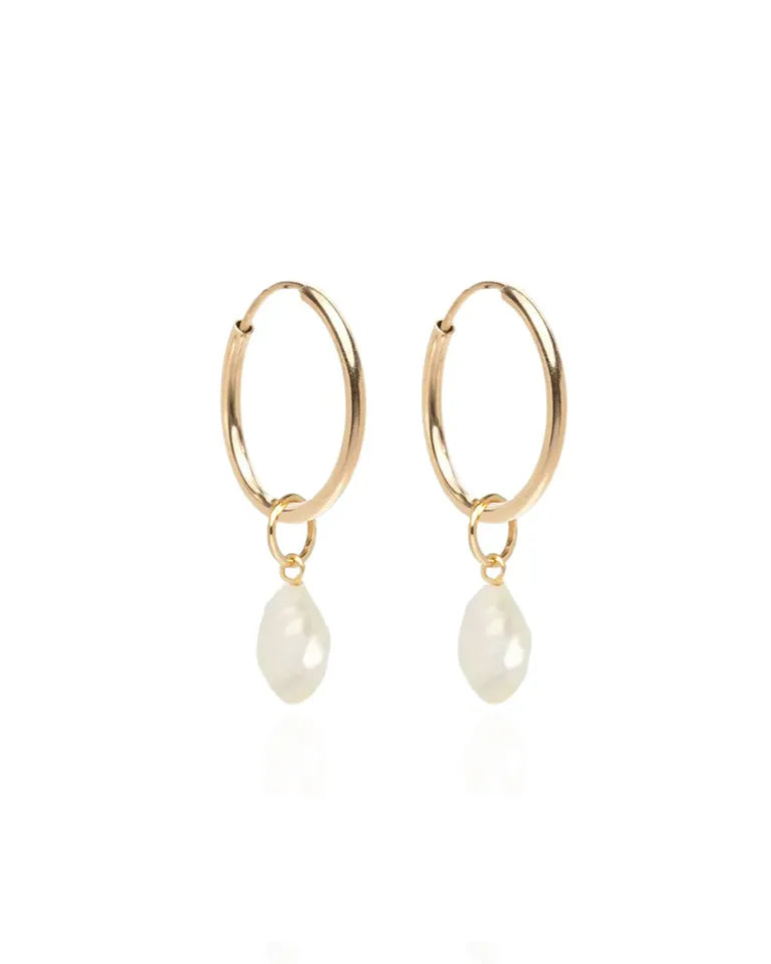 Isle Keshi Pearl Sleeper 14k Gold Hoops